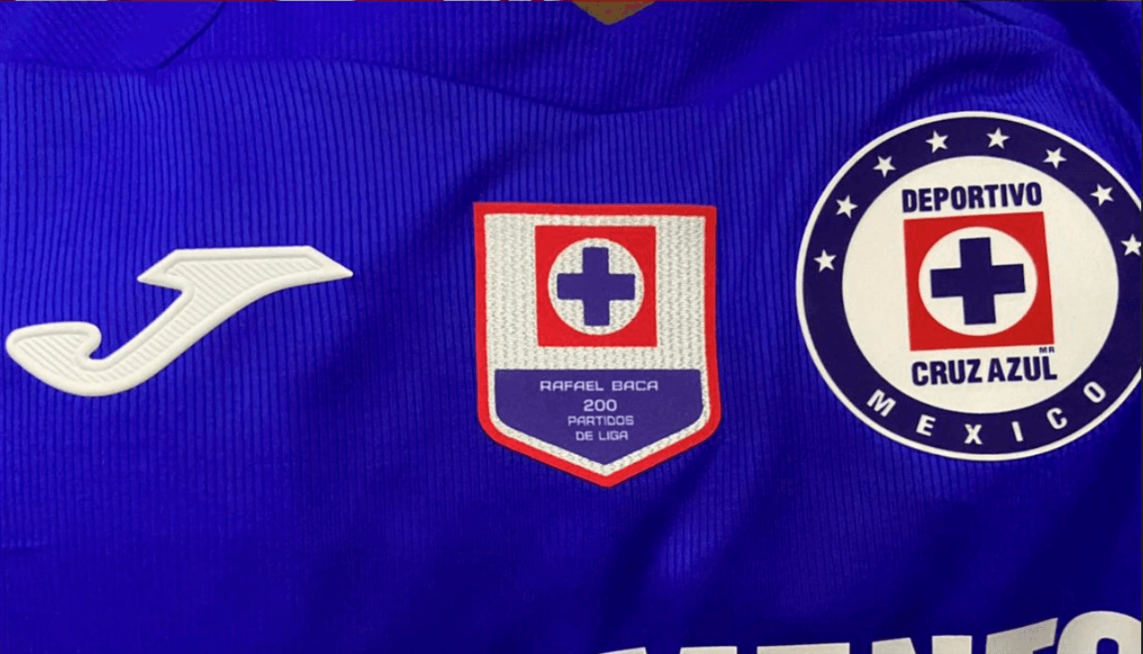 Cruz Azul reconoce a Corona, 'Cata' y Baca por partidos jugados