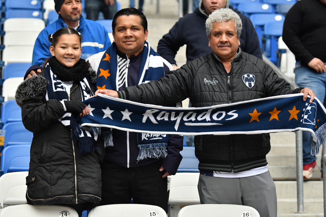 Estadio BBVA Bancomer (Monterrey 4-0 Lobos BUAP): 39.364 espectadores.