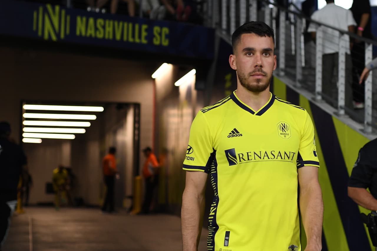 Defensor - DANIEL LOVITZ (Nashville SC)