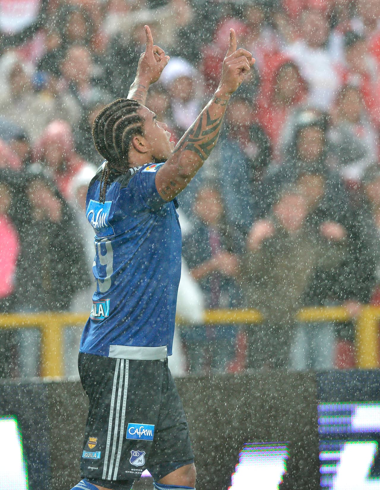 Román Torres lleva 31 goles en su paso por los diferentes clubes, una suma nada despreciable para un defensa central.