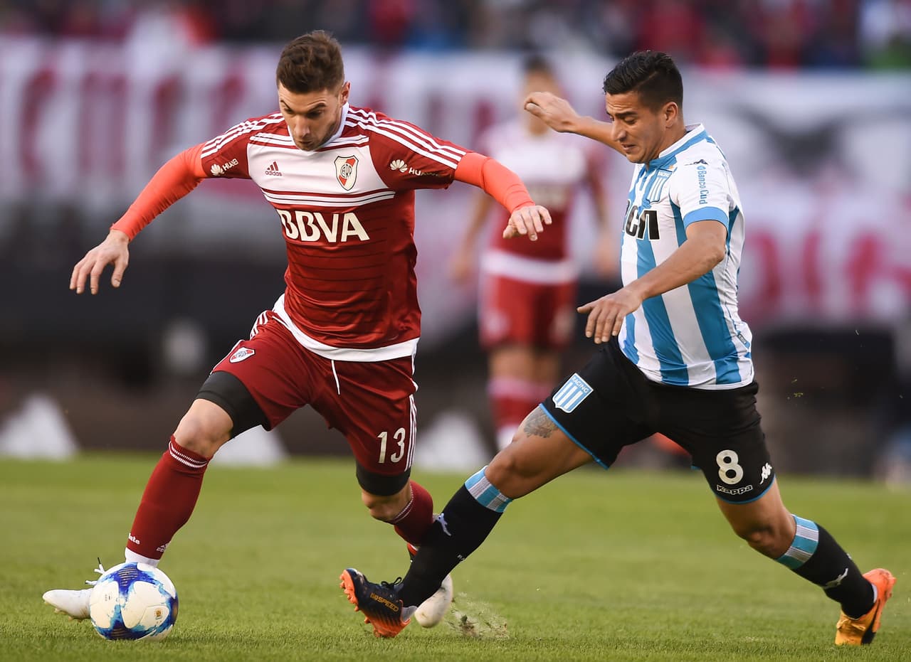 Duró un año y se marchó adquirido por La Academia para jugar torneos de Conmebol.