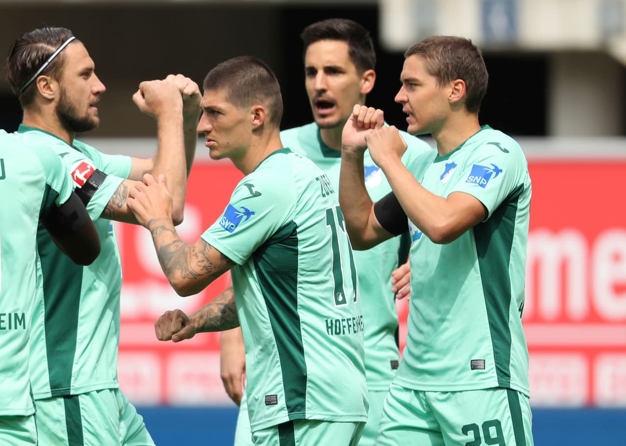 La victoria del Werder Bremen y más de la J27 de la Bundesliga | Paderborn y Hoffenheim empataron a un gol; Friburgo cayó por la mínima ante Werder Bremen. | Paderborn 1-1 Hoffenheim | Skov (4’) adelantó a los visitantes y Srbeny (9’) emparejó los cartones. | En la segunda fecha luego del regreso del futbol alemán, Paderborn y Hoffenheim repartieron puntos para quedar en las posiciones 18 y 9, respectivamente. Werder Bremen llegó a 21 unidades, mientras que Friburgo se quedó en 37 puntos.