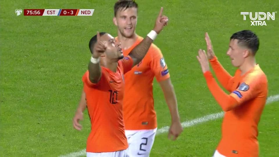 ¡GOOOL! Memphis Depay anota para Netherlands