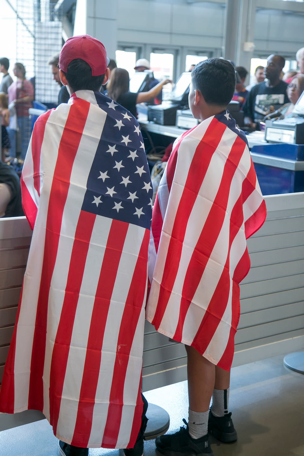 El patriotismo estadounidense se hizo presente ante la "Pura Vida" de los ticos en las tribunas del AT&T Stadium