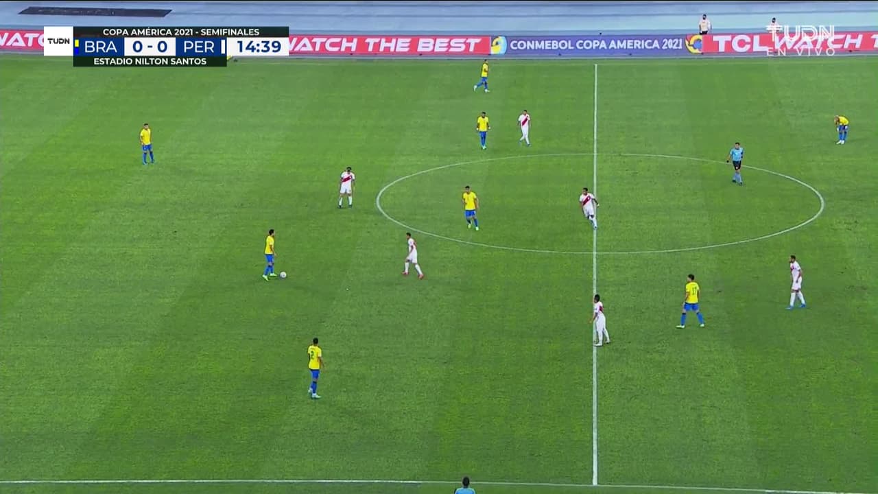 ¡TIRO ATAJADO! disparo por Everton Sousa Soares.