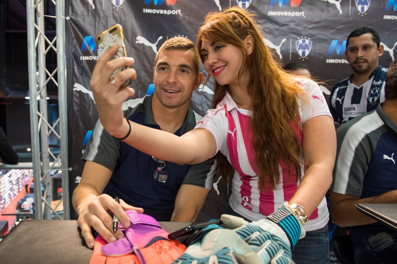 Pero también una foto, porque ¿Cuándo más se estará tan cerca del ídolo?