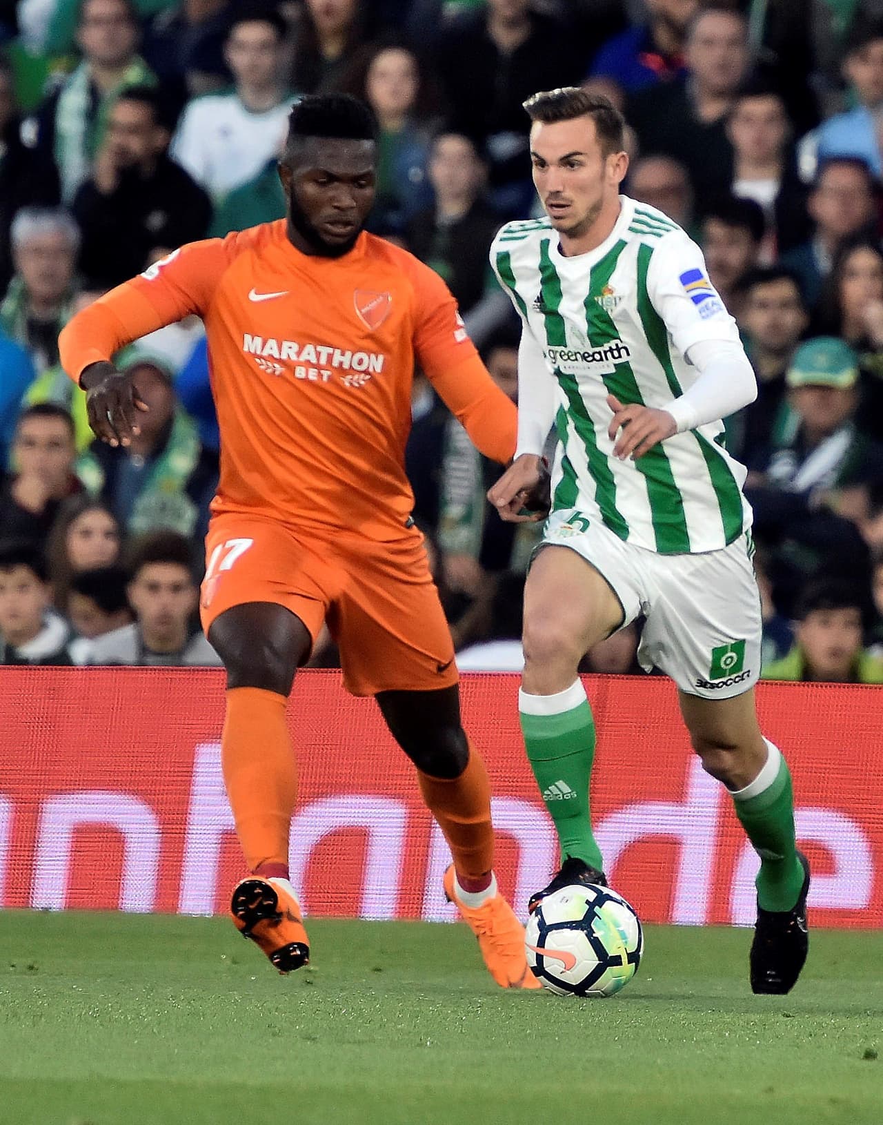 Betis respondió pronto para hacer respetar su condición de local en el estadio Benito Villamarín, para alegrar a los 53,163 espectadores.