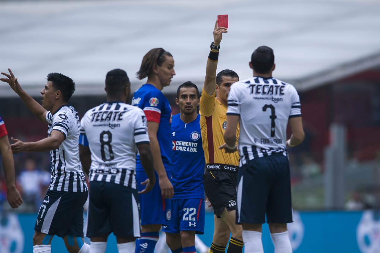 <b>Delantero:</b> Rodrigo Funes Mori (Monterrey, -3)