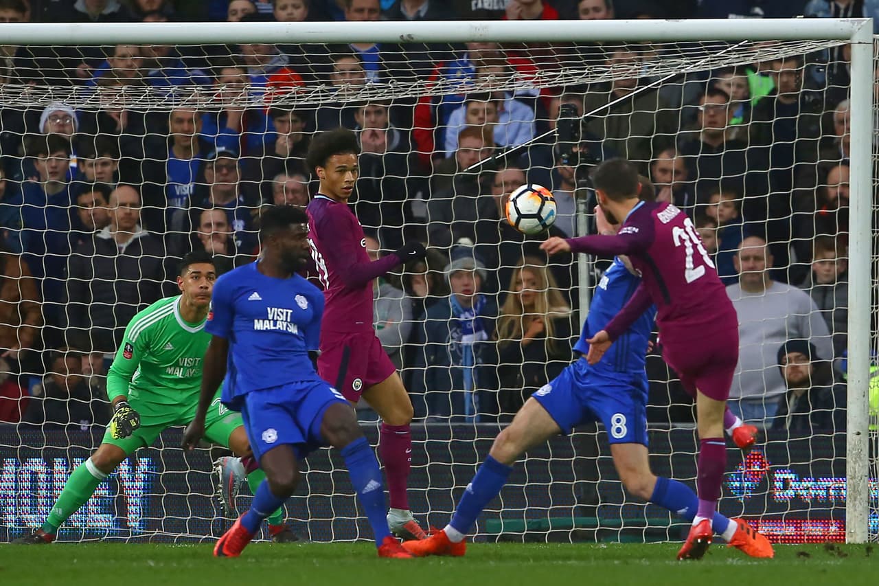Cardiff aguantó la embestida de un Manchester City dispuesto a definir desde el primer tiempo su clasificación.