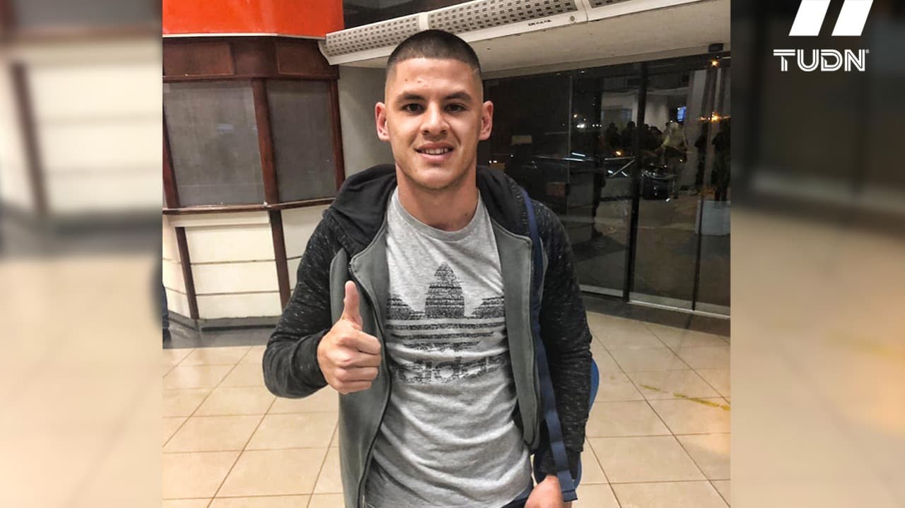 Richard Sánchez ya vuela con destino a México