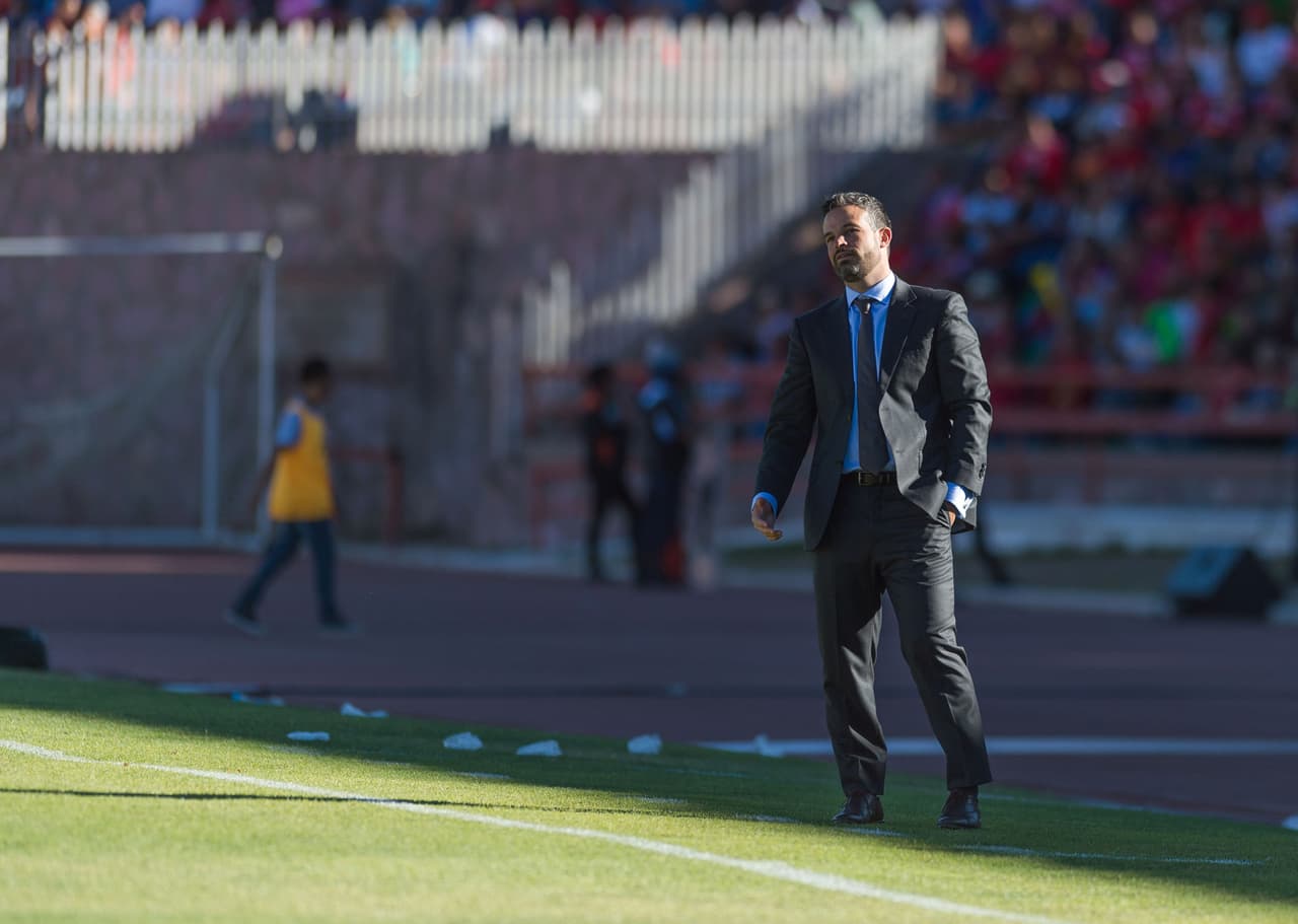 Action photo during the match Mineros de Zacatecas vs Lobos BUAP, Corresponding to second leg Match of tournament Clausura 2017 of the League Ascenso MX, at Francisco Villa Stadium. Foto de accion durante el partido Mineros de Zacatecas vs Lobos BUAP, Correspondiente al partido de vuelta de la Semifinal de la Liga de Ascenso MX del Torneo Clausura 2017, en el Estadio Francisco Villa, en la foto: Rafael Puente DT de Lobos BUAP 30/04/2017/MEXSPORT/Alihf Juarez.
