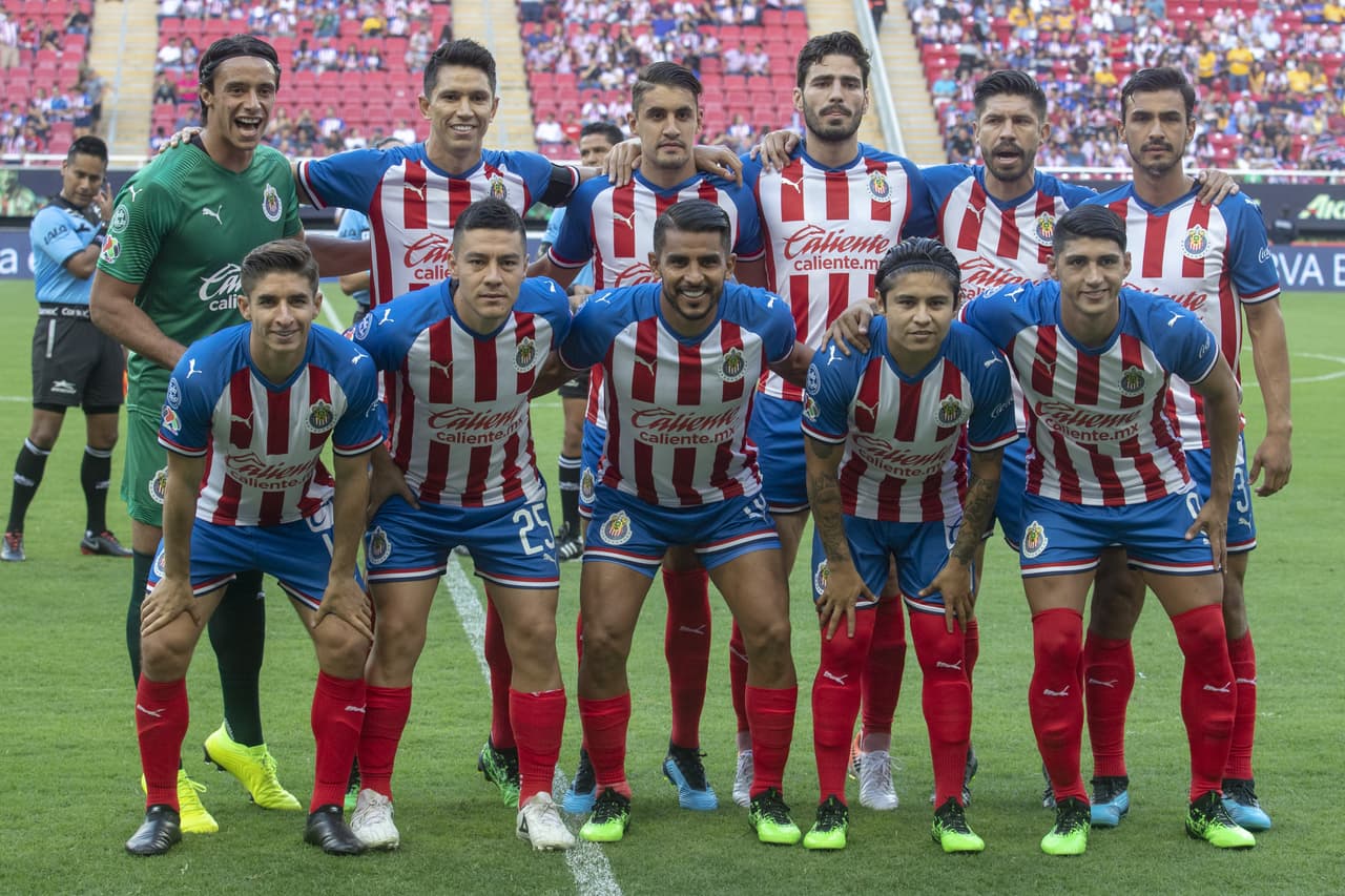 Chivas inició con Rodríguez, Molina, Van Rankin, Briseño, Oribe, Alanís, Brizuela, Pérez, Ponce, Chofis y Pulido.
