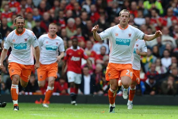 Y por ello jugaron con suplentes, pero el Blackpool, su rival, peleaba el descenso y tras comenzar perdiendo se puso en ventaja.