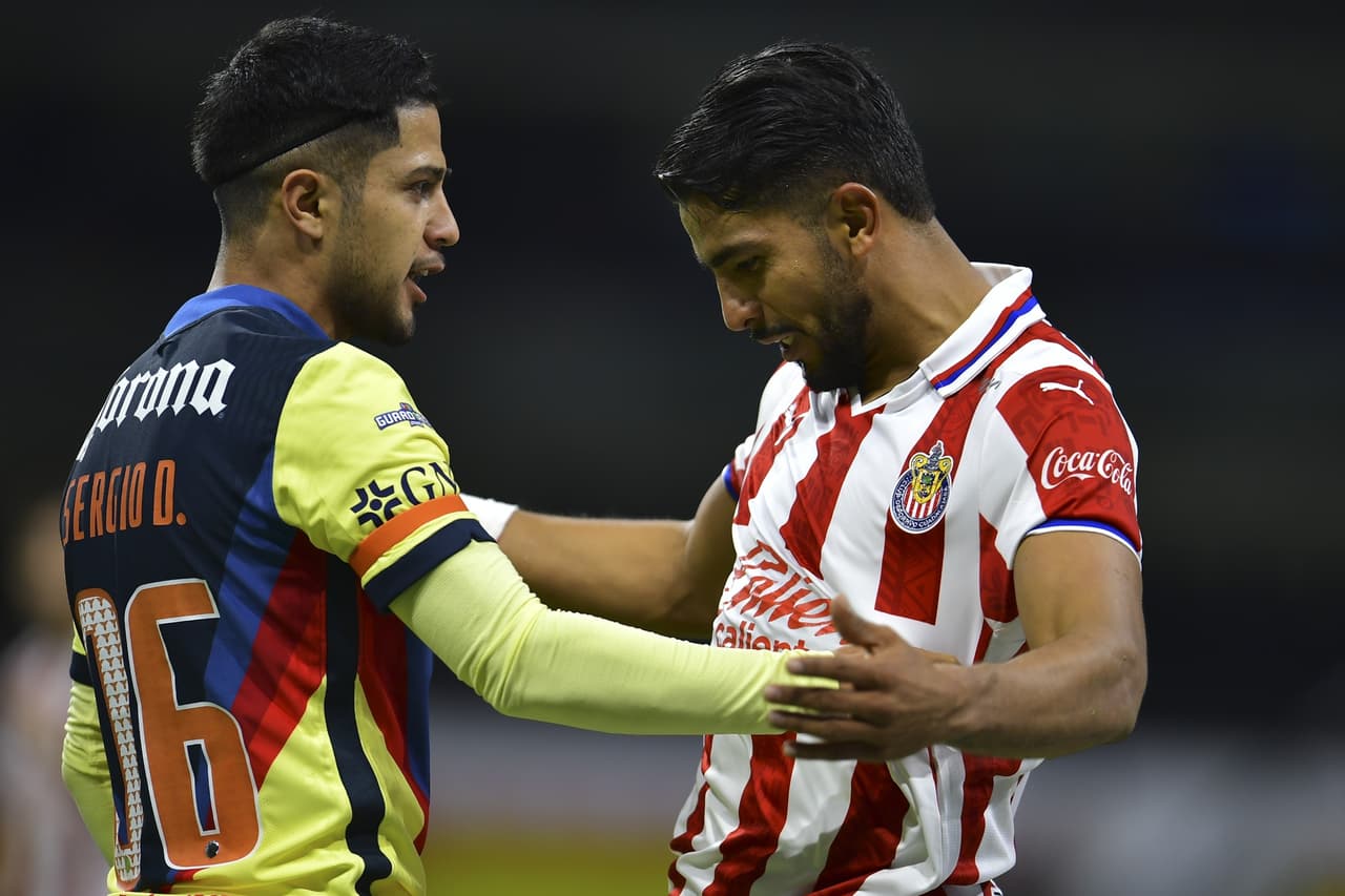 Chivas calienta el Clásico Nacional con un 'recuerdito'