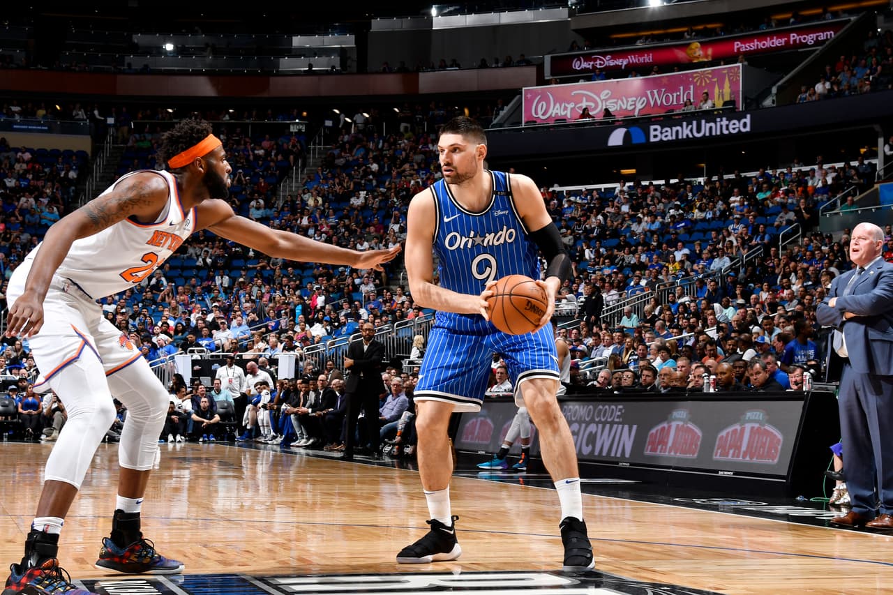 Knicks 100-114 Magic: el único que sacó provecho en esta jornada fue Orlando, ganando en el Amway Center a los de la Gran Manzana. Nikola Vucevic logró 29 puntos, siendo el mejor de la noche, y llevó a su equipo a 39 victorias, igualando a Pistons y Nets.