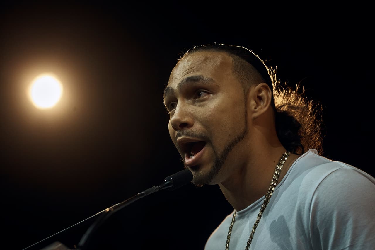 Thurman es el actual Campeón Mundial de peso welter y estará defendiendo su cinturón AMB en contra de Manny. El estadounidense peleó en enero de este año ante su compatriota Josesito López a quien venció por apretada decisión, pero fue su primer combate desde marzo de 2017.