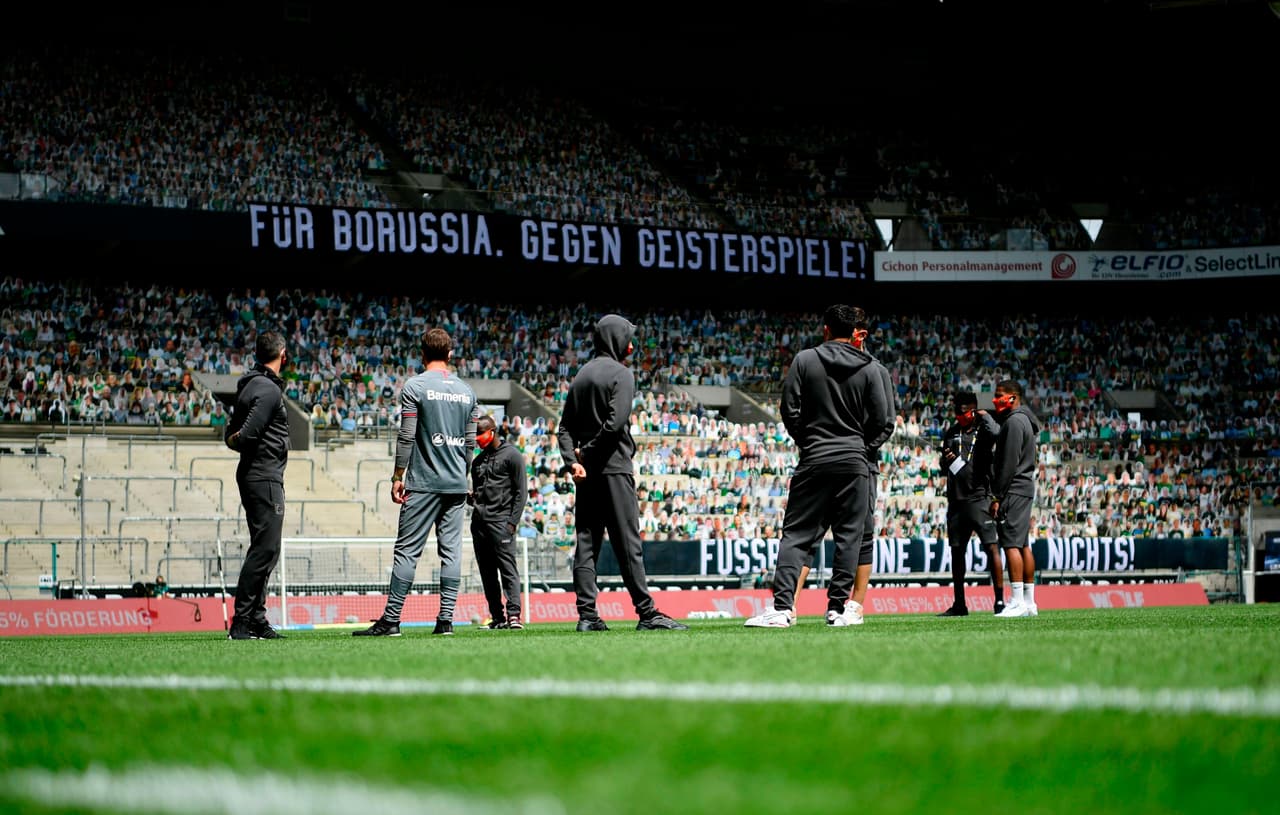 Así lució el Borussia Park en la Bundesliga. Los hinchas pueden enviar su foto y poco menos de 20 euros para ‘asistir’ al estadio. Lo recaudado se utilizará para apoyar a personas afectadas por el COVID-19.