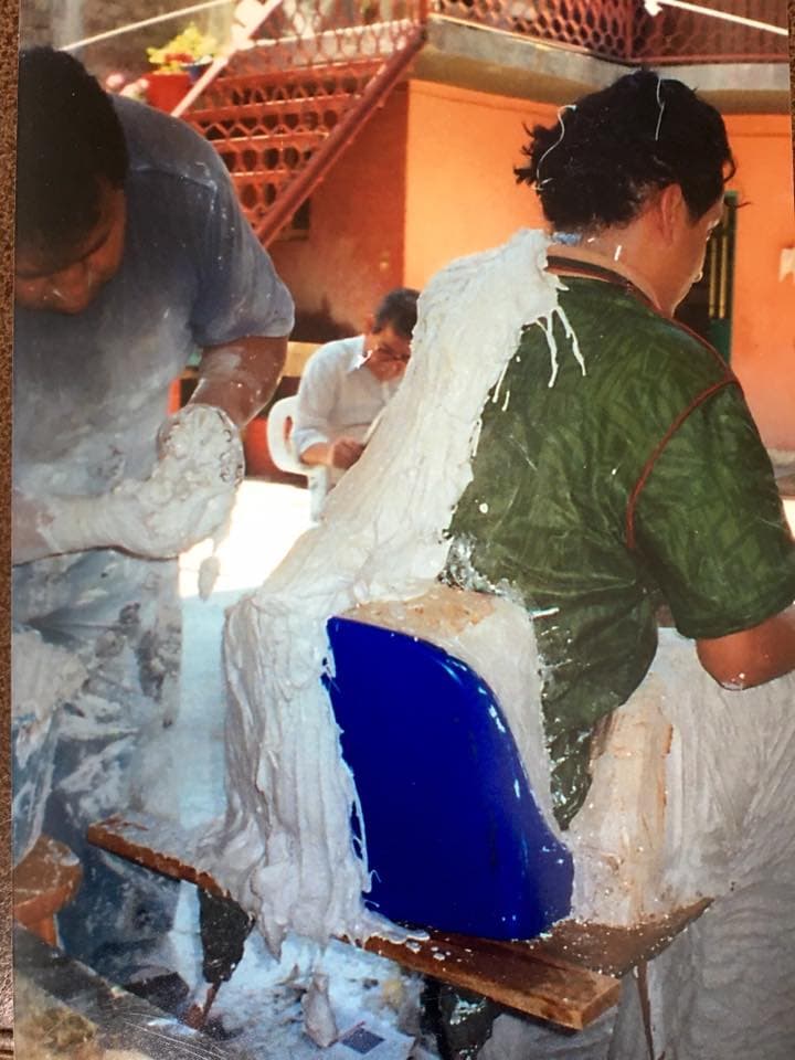 Ignacio poseía una caja con todos los boletos de los partidos del Club América, nunca fallaba, no importaba la competición, ni el clima, ni el rival, él siempre acudía al Azteca para ver a sus Águilas.