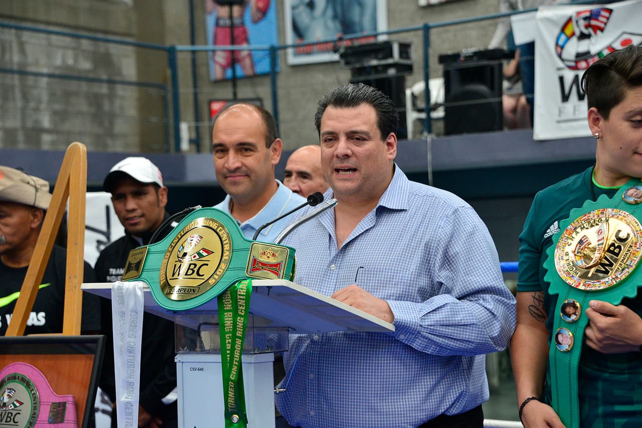 Mauricio Sulaimán destaca buen momento de boxeo a nivel mundial