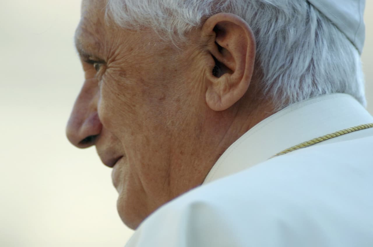 “Ayuda al hombre a autodisciplinarse y le enseña a colaborar con los demás dentro de un equipo”, escribió.