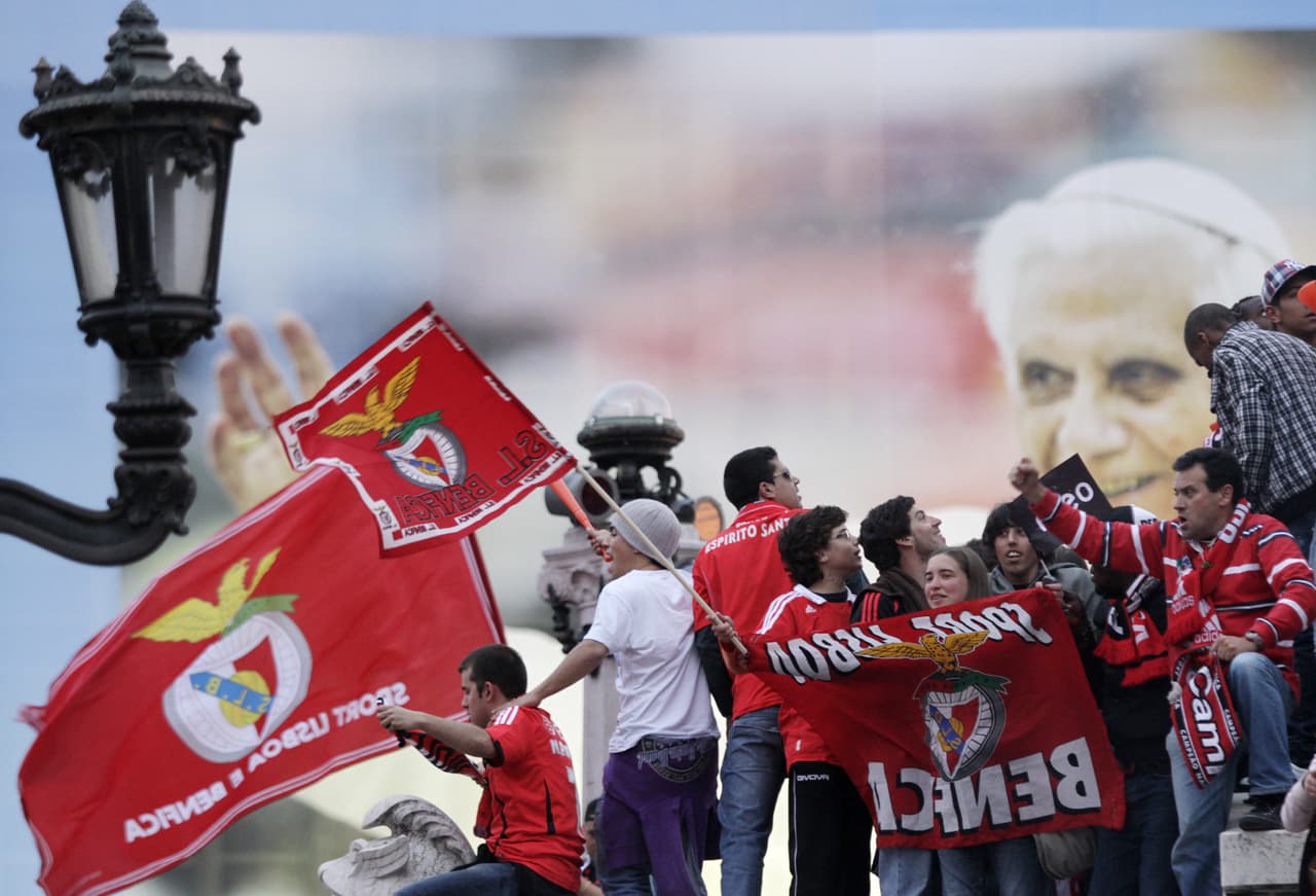 Fue hasta el 2005, luego de ser elegido Papa, que el técnico italiano Giovani Trapattoni -que dirigió al multicampéon alemán entre 1994 y 1997-, hizo pública su afición por el conjunto.