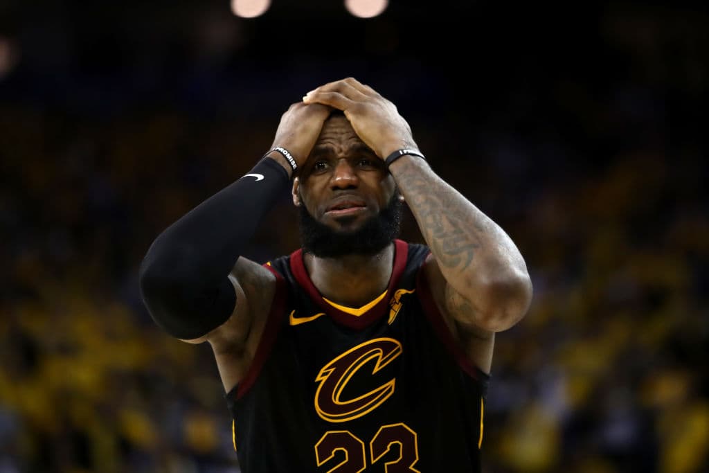 Atrás parece haber quedado la decepción del Juego 1 de las Finales de la NBA de la temporada anterior, lo que marcó el inicio del fin de su ciclo en los Cleveland Cavaliers.