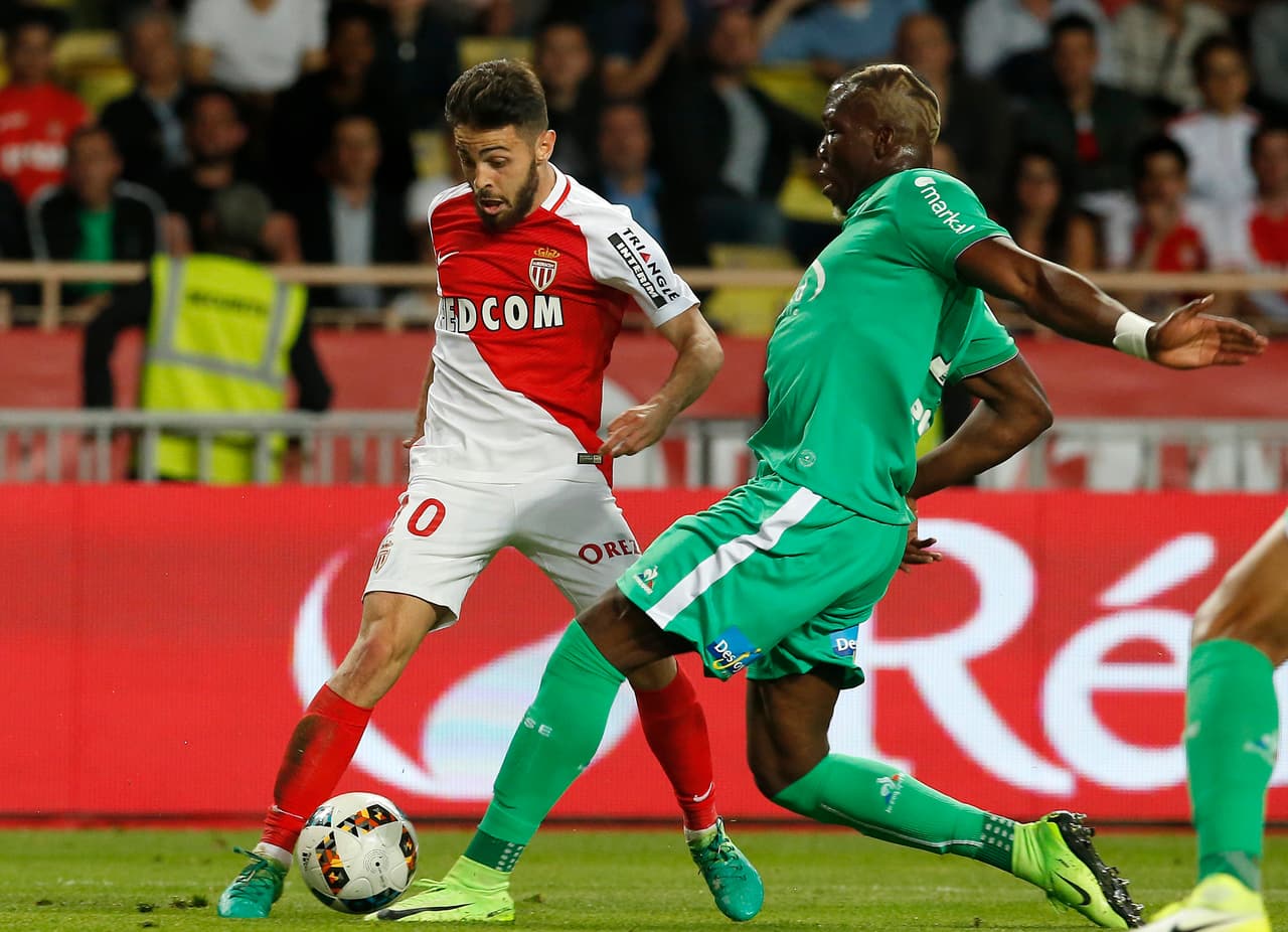 A pesar de que un empate le daba el título, los locales buscaron el triunfo y tuvieron la iniciativa en el juego.