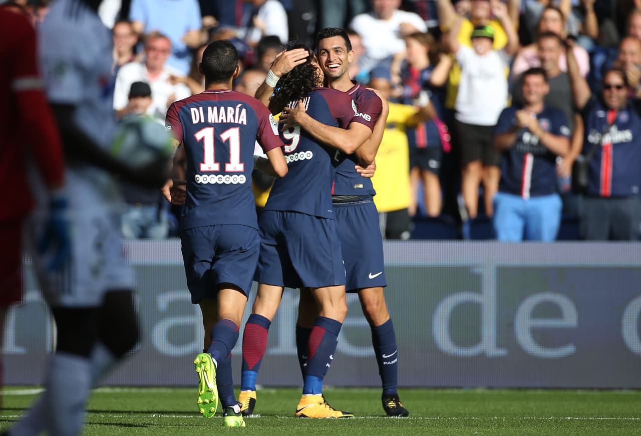 Otro es Javier Pastore, que no es titular indiscutible. ¿Qué pasará con Cavani y el clan brasileño?