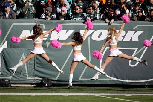 Checa lo mejor de las chicas en rosa de la NFL que apoyaron a la detección temprana del cáncer de mama.