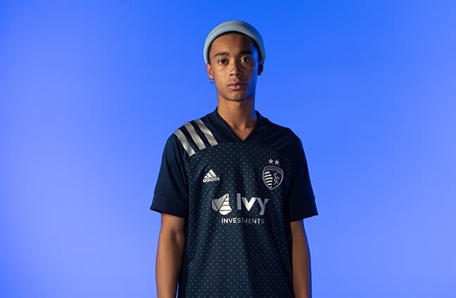 Sporting Kansas City apela a la garra de su equipo en su nueva playera