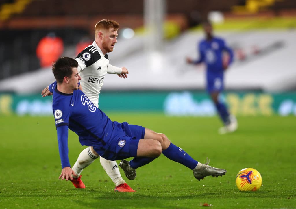 Mason Mount (78’) hizo el tanto que le dio la victoria a los de Lampard. Robinson (44’) salió expulsado al final de la primera mitad. Chelsea llegó a 29 unidades y aún compite por puestos de competiciones europeas, mientras que Fulham se queda con 12 puntos y se mantiene en riesgo de abandonar el máximo circuito.
