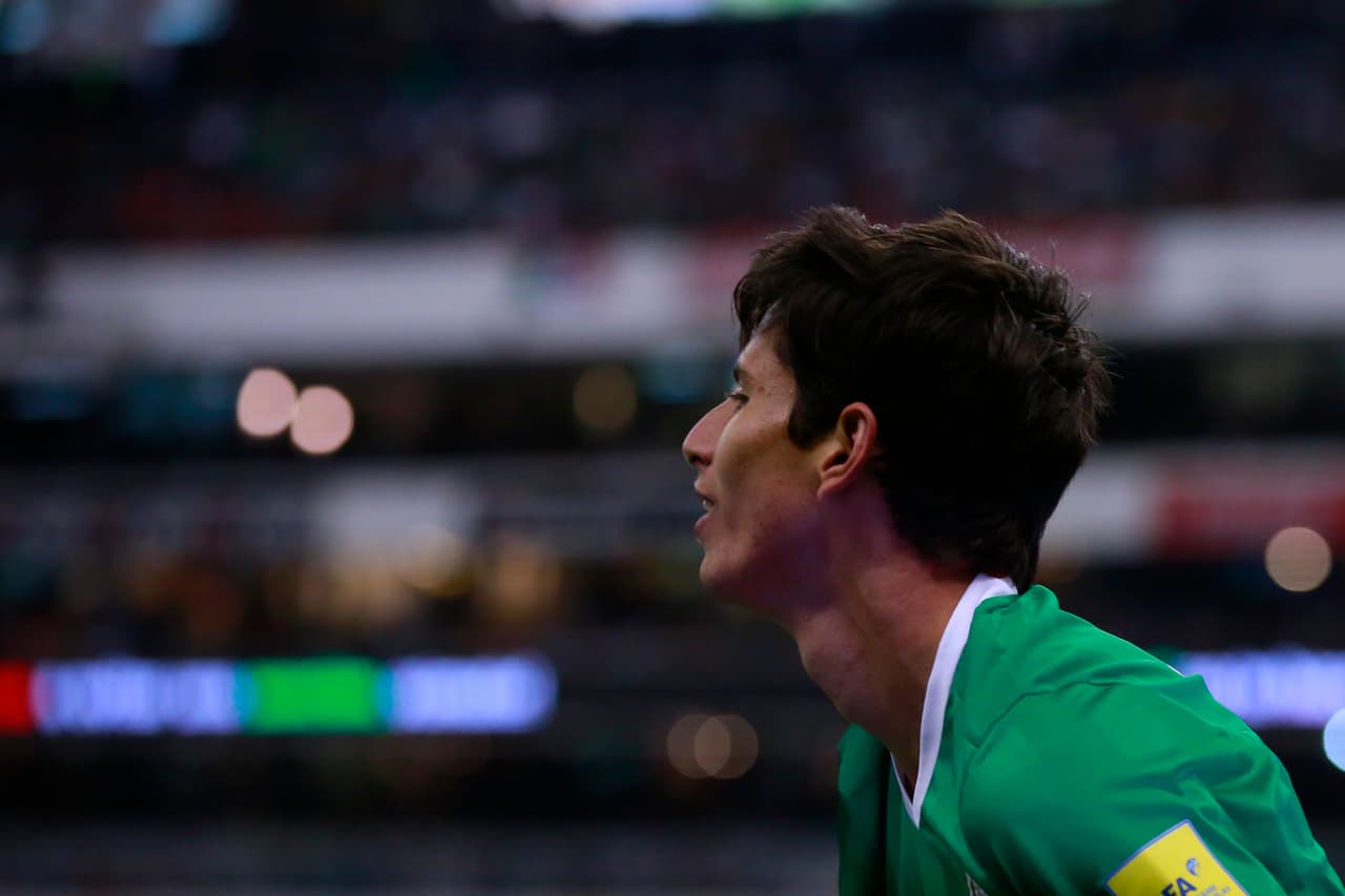 MEXICO CITY, MEXICO - MARCH 24: Jurgen Damm of Mexico looks on during the fifth round match between Mexico and Costa Rica as part of the FIFA 2018 World Cup Qualifiers at Azteca Stadium on March 24 , 2017 in Mexico City, Mexico. (Photo by Miguel Tovar/LatinContent/Getty Images)
