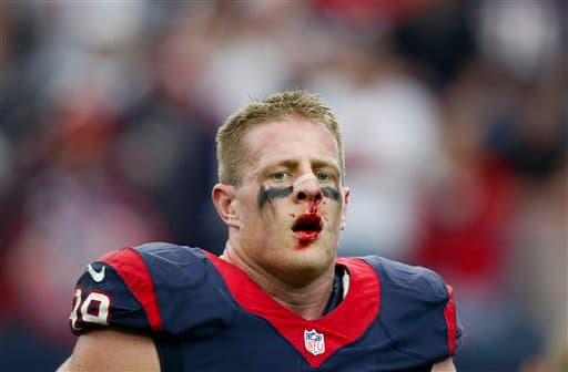 Disfruta algunas de las mejores tomas fuera y dentro de los emparrillados del ala defensiva de los Houston Texans.