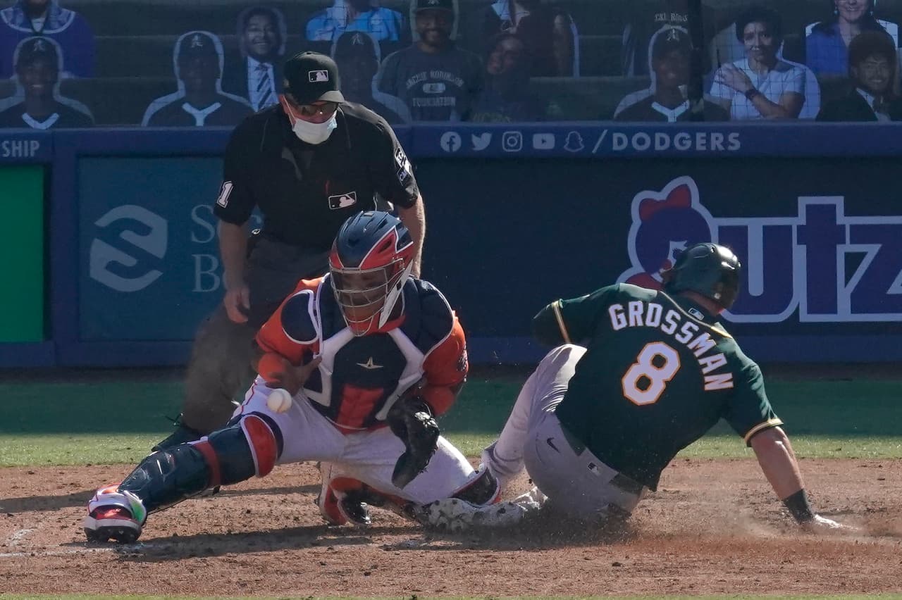 Okalnd Athletics logran despertar y vencen 9-7 a los Houston Astros en el juego tres de la serie.