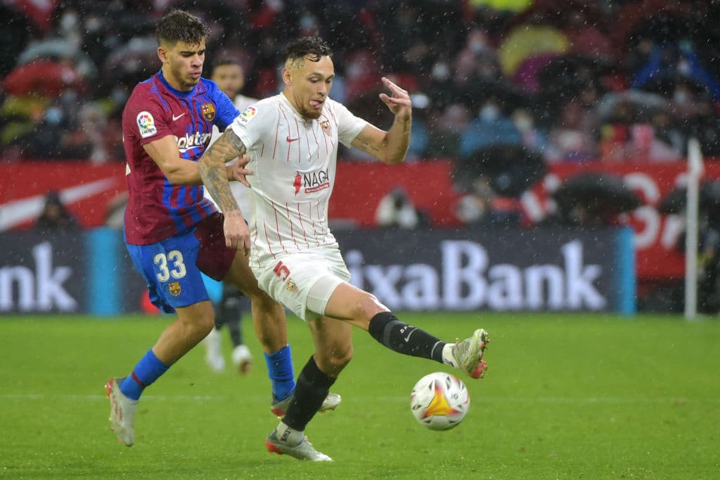 Con goles del Papu Gómez y Ronal Araujo, Sevilla y Barcelona nos regalan un muy entretenido empate 1-1 en el juego de jornada 4 que tenían pendiente.