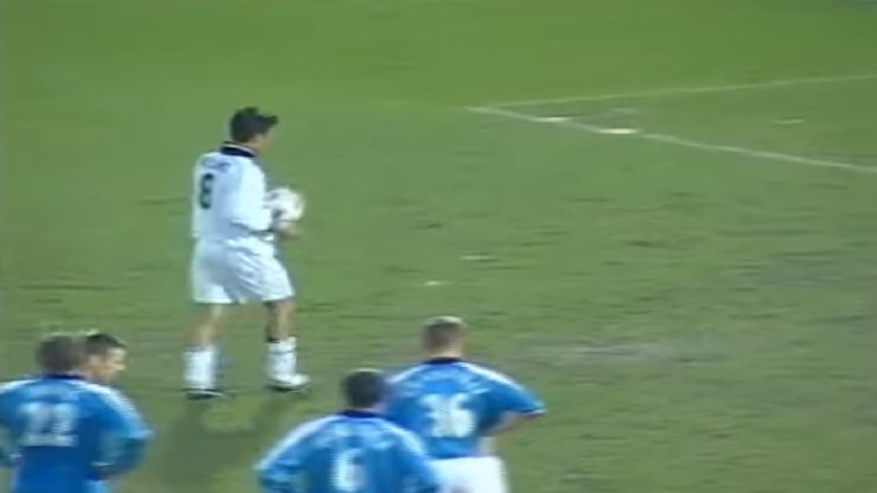 Como siempre sucede en ese tipo de encuentros, hubo más algarabía que finos trazos. En un momento en el partido, el árbitro decidió marcar un penal (sin argumentos) favorable al equipo de Williams.