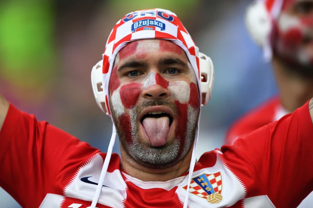 Los seguidores de Croacia y Nigeria vivieron en medio de la alegría, el colorido y la hermandad el partido de esas dos selecciones por el grupo D en el Mundial de Rusia 2018.