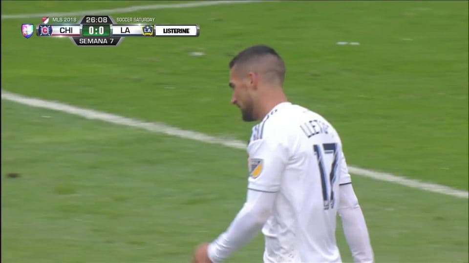 Tiro desviado de Sebastian Lletget