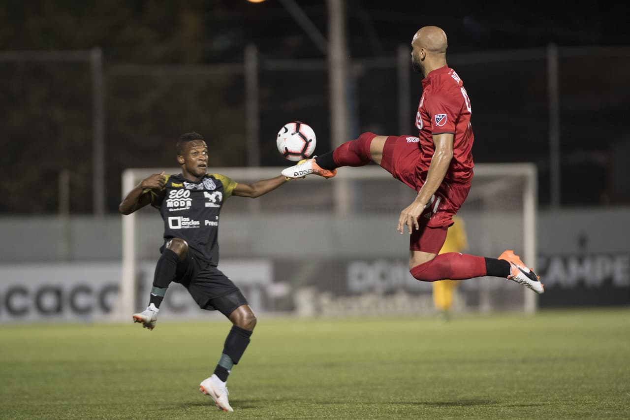 En este inmueble, con aforo para poco más de 3 mil espectadores, se abarrotó para ver a su equipo ante uno de los más exitosos de la MLS en los años recientes.
