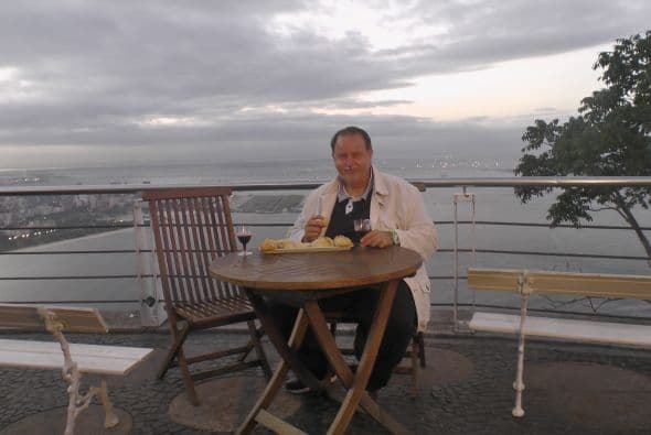 El Gordo de Molina se fue a la montaña Pan de Azúcar, donde conoció a una chica llamada Jucy que le dio un recorrido muy entretenido.