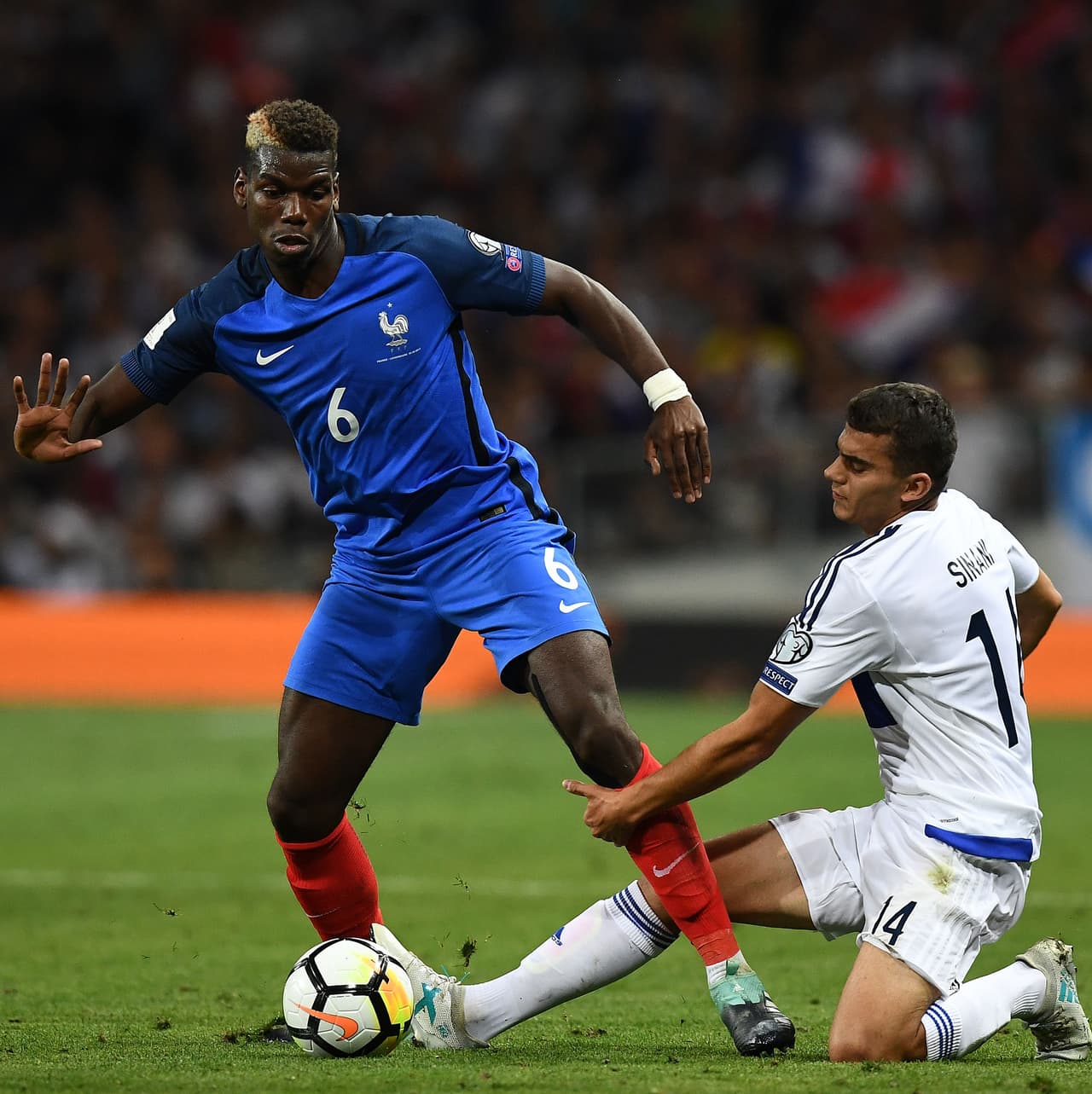 Suecia está segunda del Grupo de Francia con 16 unidades.