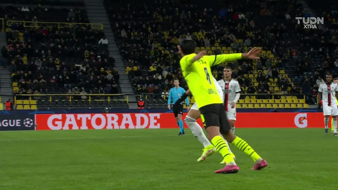 ¡Gol del Borussia Dortmund! Malen puso el 1-0 sobre Besiktas