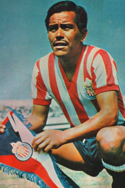 A este fenómeno se le conoce coloquialmente en México como el 'Síndrome del Jamaicón' que surgió en 1958 cuando el defensa de chivas 'Jamaicón' José Villegas no pudo lucir en una gira en Europa con la Selección Mexicana y uno de sus principales argumentos fue que extrañaba la comida y costumbres de su país.