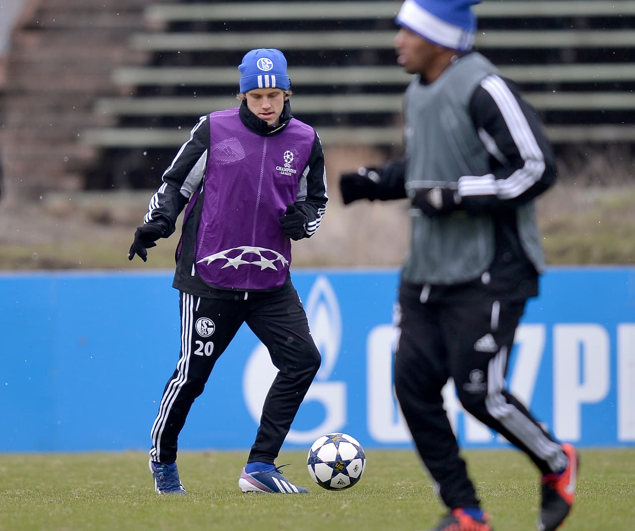 Con sólo 18 años y un clima cálido que no le gustaba, decidió regresar a Finlandia.