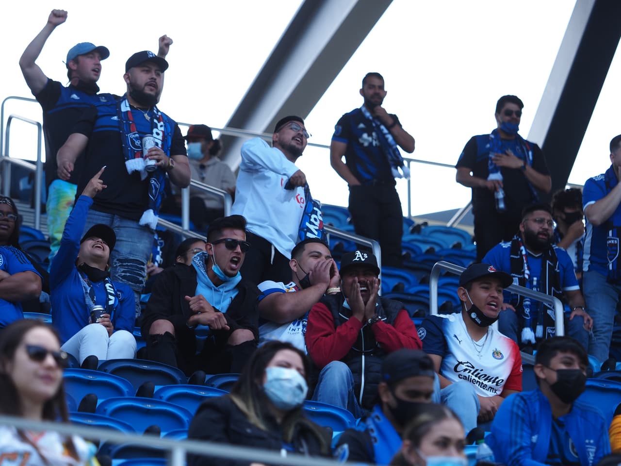 Una buena cantidad de público se presentó en el PayPal Park para ver el debut como local de San Jose Earthquakes frente a FC Dallas.
<br>