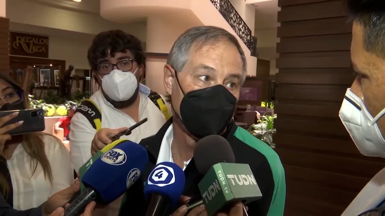 Ariel Holan: “Andar cesando entrenadores es costoso”