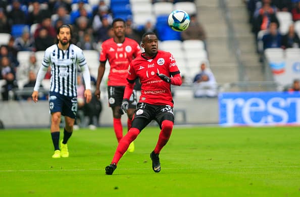 El equipo visitante no fue capaz de generar ocasiones de gol en la primera mitad.