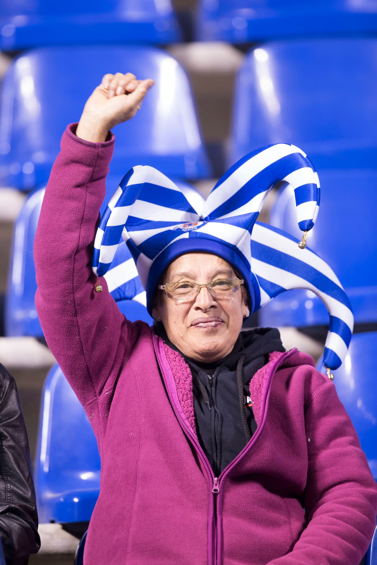 La belleza de las animadoras y el colorido de los fanáticos en los partidos de Cruz Azul contra Puebla y de Atlas contra Tampico Madero le dieron un sabor diferente a la jornada de la Copa MX.