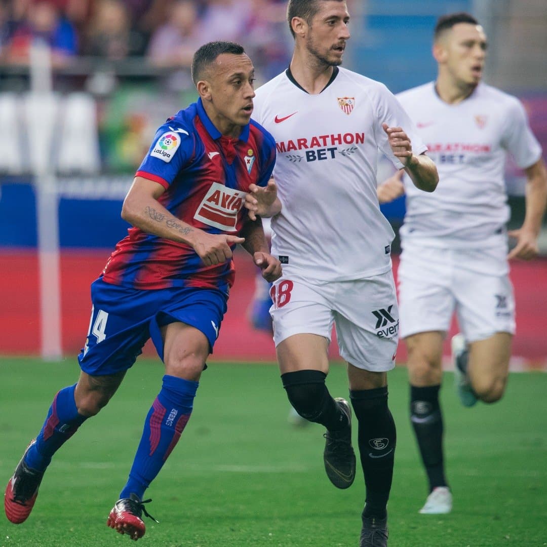 En su segundo encunetro ya no hubo empate y los tres puntos fueron para el Sevilla que ganaron de visita 1-3 el 29 de abril de 2015.