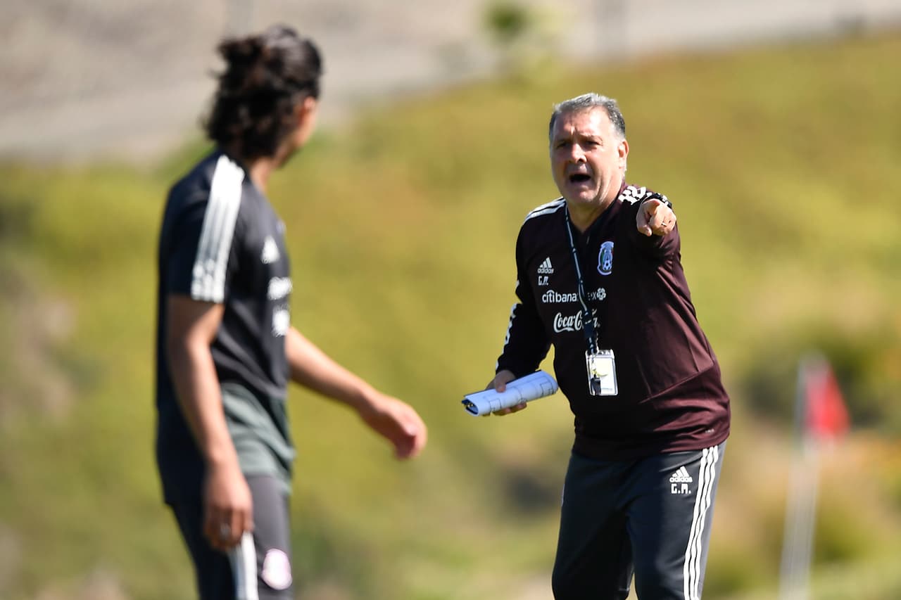 La Selección Mexicana entrena con intensidad, energía y buen ánimo bajo la batuta del argentino Gerardo Martino en su segundo día de pr´actica en el Centro Elite Athlete de Chula Vista, California.